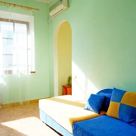 Na Leningradskoy Apartment *